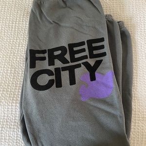 Freecity Sweatpants